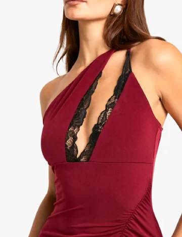 Rochie lunga Boohoo, visiniu