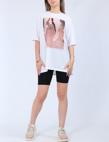 
						Tricou Oversize Only, alb