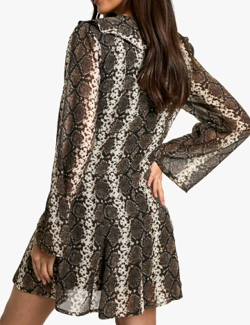Rochie scurta Boohoo, imprimeu sarpe