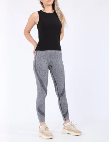 Maiou Pieces, negru