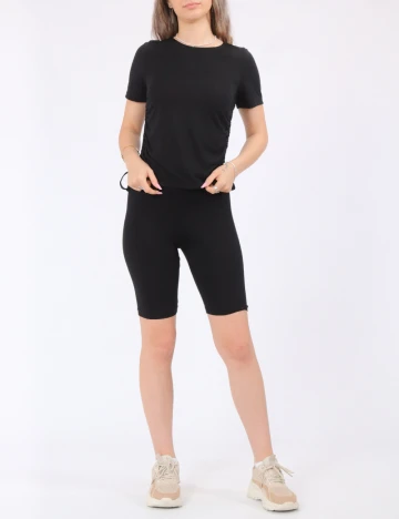 Tricou Pieces, negru