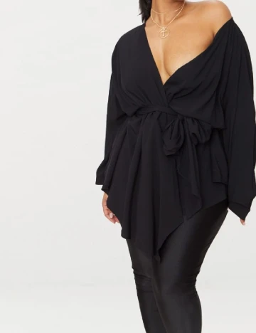 Camasa PRETTYLITTLETHING Plus Size, negru Negru