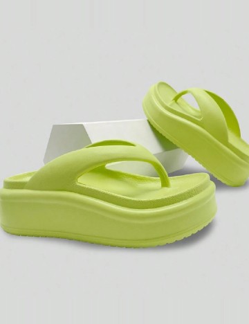 
						Slapi SHEIN, verde