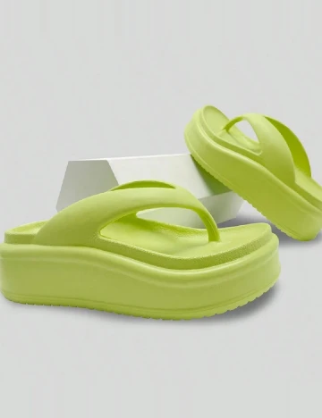 Slapi SHEIN, verde