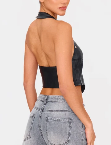 Top PRETTYLITTLETHING, negru Negru