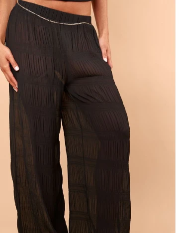 Pantaloni PRETTYLITTLETHING, negru