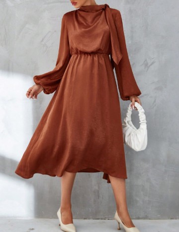 
						Rochie medie SHEIN, maro