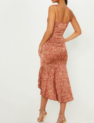 Rochie medie PRETTYLITTLETHING, rosu/crem