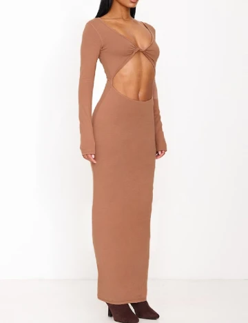 Rochie lunga PRETTYLITTLETHING, maro