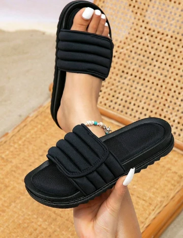 Slapi SHEIN, negru