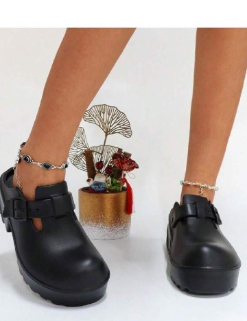 Saboti SHEIN, negru