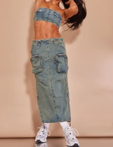 Top PRETTYLITTLETHING, albastru Albastru