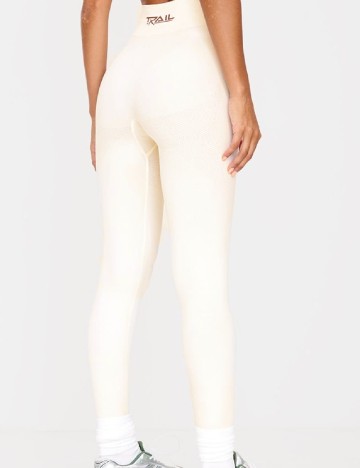 Colanti PRETTYLITTLETHING, ecru