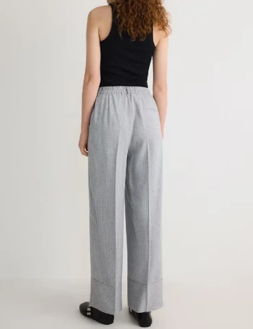Pantaloni Reserved, gri