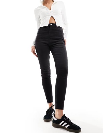 
						Blugi Miss Selfridge, negru