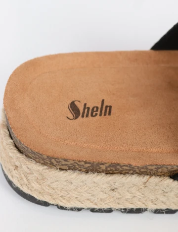 Slapi SHEIN, negru