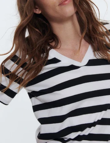 Tricou Reserved, alb/negru