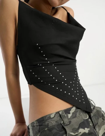 Top Heartbreak, negru Negru