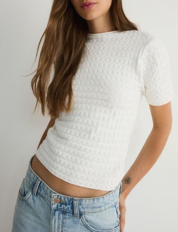 
						Tricou Reserved, alb