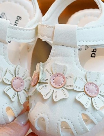 Sandale Shein Kids, alb