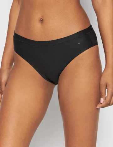 Chilot Triumph, negru