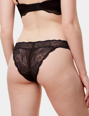 Chilot Triumph, negru