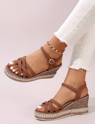Sandale SHEIN, maro