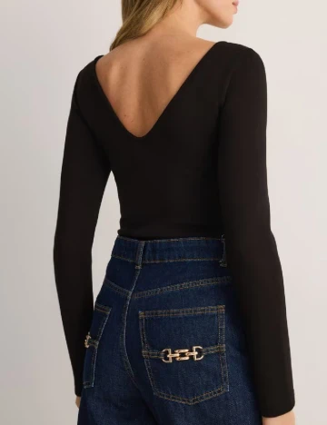 Body Reserved, negru