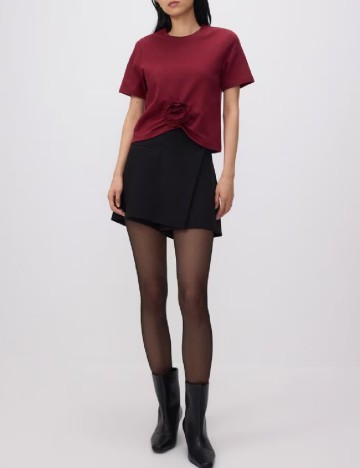 
						Tricou Reserved, rosu