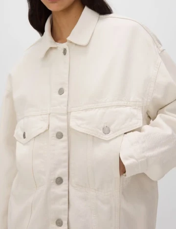 Jacheta Oversize Reserved, crem