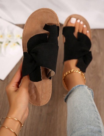 
						Slapi SHEIN, negru