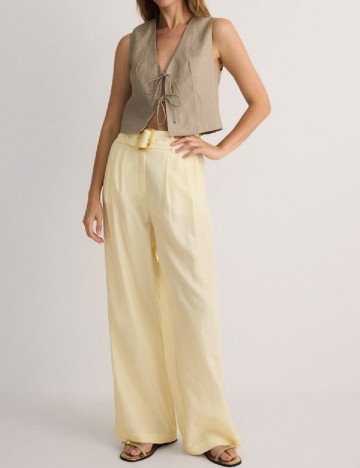 
						Pantaloni Reserved, galben