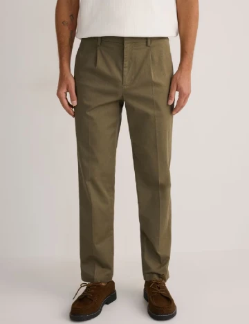 Pantaloni Reserved, verde