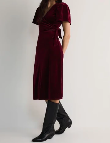 Rochie medie Reserved, visiniu