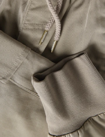 Pantaloni Reserved, maro