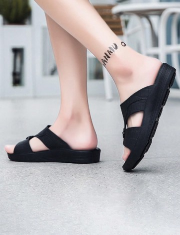 Slapi SHEIN, negru