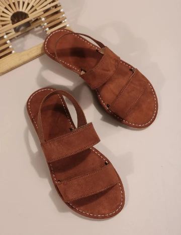 Sandale SHEIN, maro
