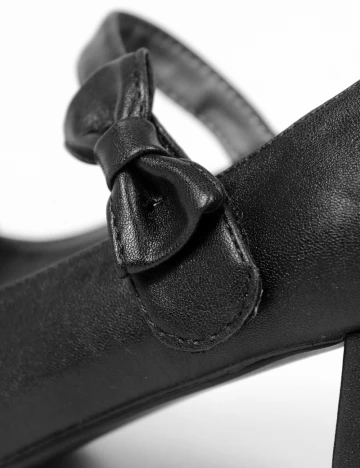 Pantofi SHEIN, negru Negru