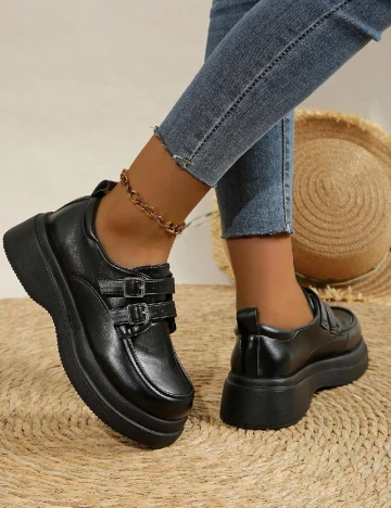 Pantofi SHEIN, negru