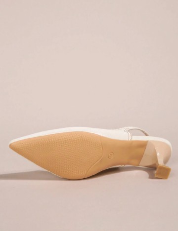 Pantofi SHEIN, crem