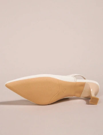 Pantofi SHEIN, crem