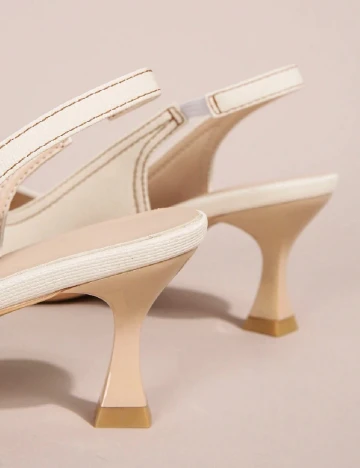 Pantofi SHEIN, crem