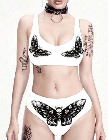 
						Costum de baie Romwe, alb