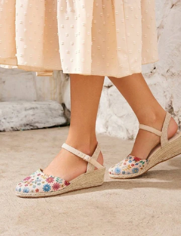 Pantofi SHEIN, floral print Floral print