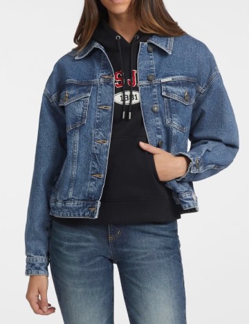 
						Jacheta Guess, albastru