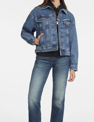 Jacheta Guess, albastru Albastru