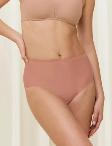Chilot Triumph, roz