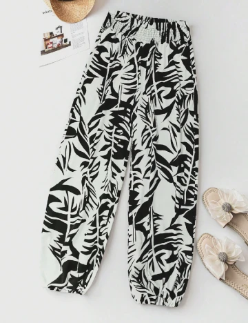 Pantaloni SHEIN, alb/negru