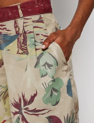 Pantaloni scurti Desigual, maro Maro