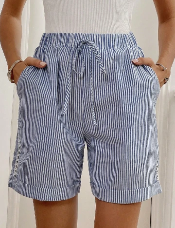 Pantaloni scurti SHEIN, alb/albastru